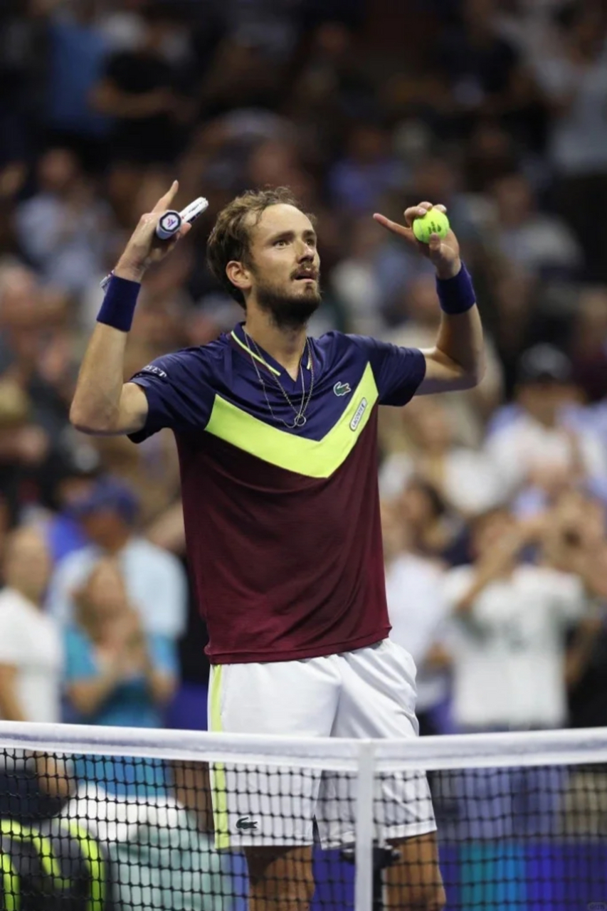 戴维斯杯轻取美网，梅德韦杰夫带队取胜